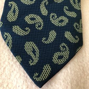 Armani vintage tie blue/tan paisley